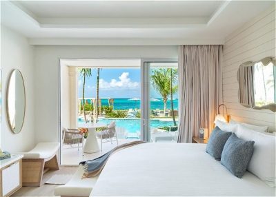 One Bedroom Beachfront Pool Junior Suite 03